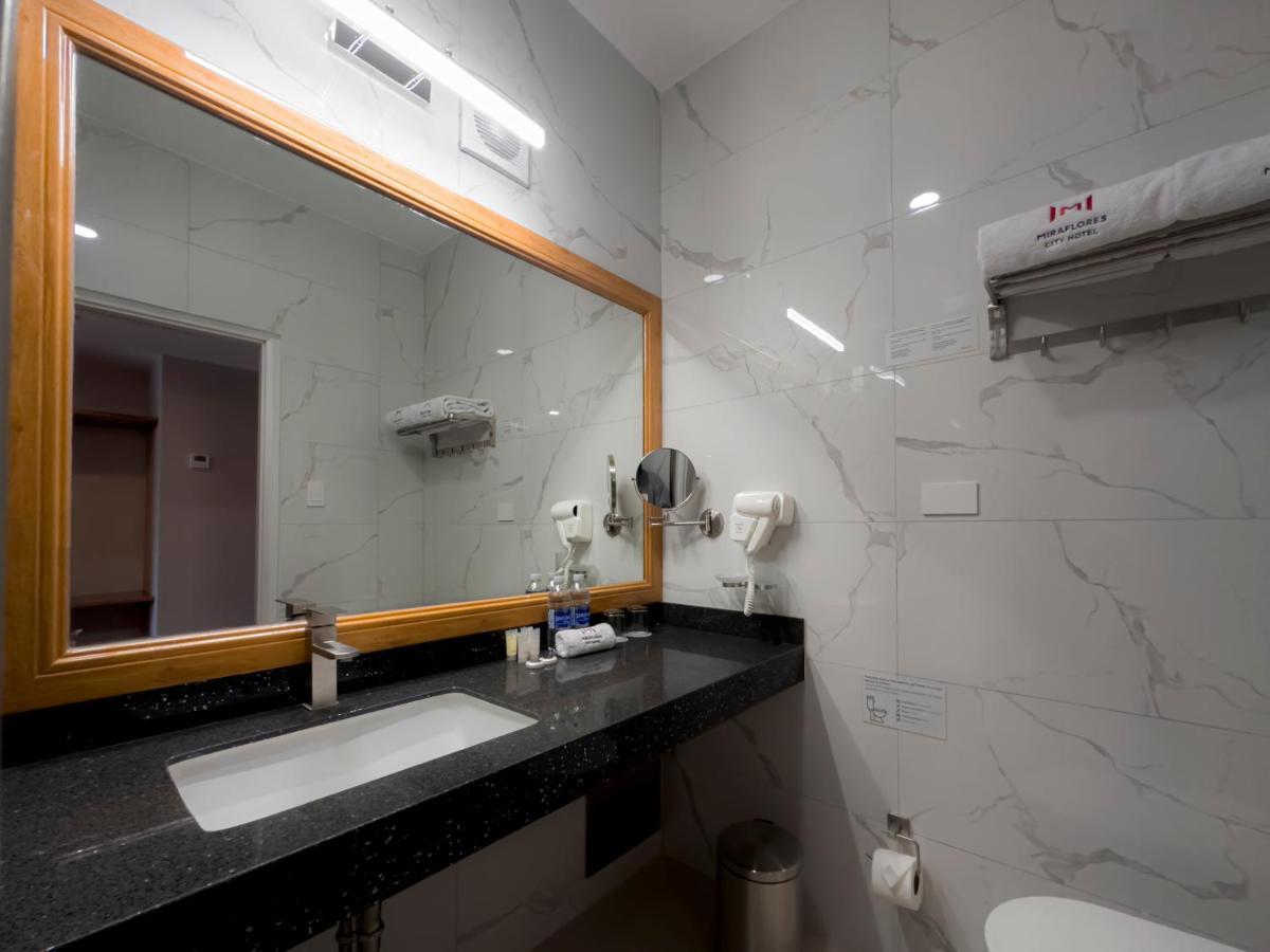 Miraflores City Hotel Lima Bagian luar foto